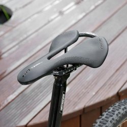 GUB 1168 - Letvgts carbon cykelsadel