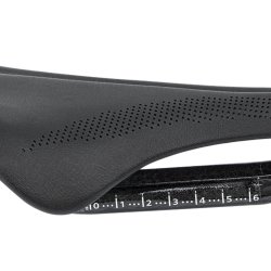 GUB 1168 - Letvgts carbon cykelsadel