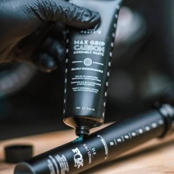 Peaty`s Max grip carbon paste 75 g. - Kulfiber samlings pasta